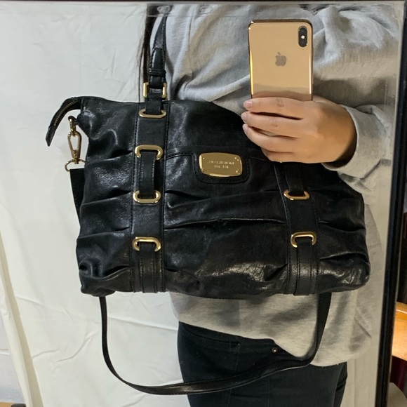 Michael Kors Leather Tote Bag - Picture 4 of 6